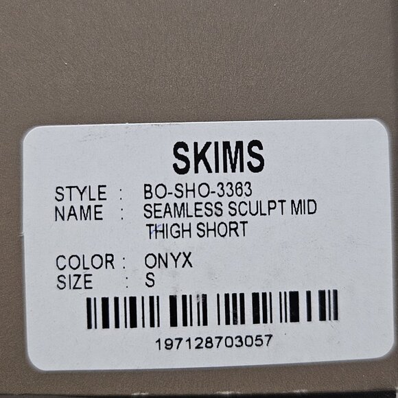 2/$50 SKIMS Onyx Seamless Sculpt Mid Thigh Shorts Size S NWT - Picture 6 of 8